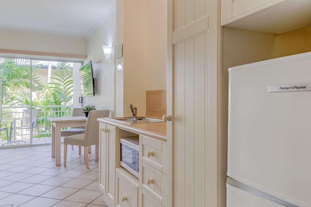 Macrossan House Boutique Holiday Apartments Port Douglas Exterior foto