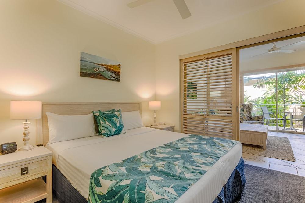 Macrossan House Boutique Holiday Apartments Port Douglas Exterior foto