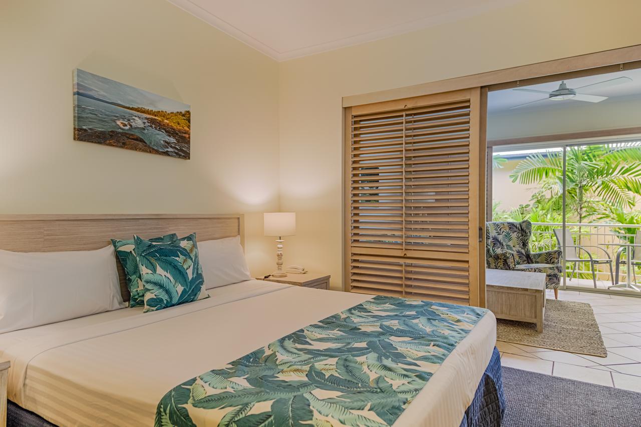 Macrossan House Boutique Holiday Apartments Port Douglas Exterior foto