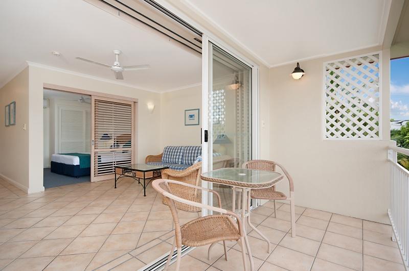 Macrossan House Boutique Holiday Apartments Port Douglas Exterior foto